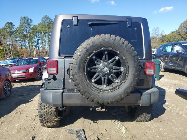 1C4BJWEG5HL611764 - 2017 JEEP WRANGLER U SAHARA GRAY photo 6