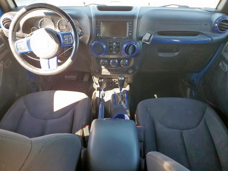 1C4BJWDG8FL570576 - 2015 JEEP WRANGLER U SPORT BLUE photo 8