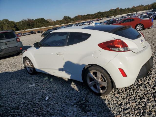 KMHTC6AD8CU045639 - 2012 HYUNDAI VELOSTER WHITE photo 2