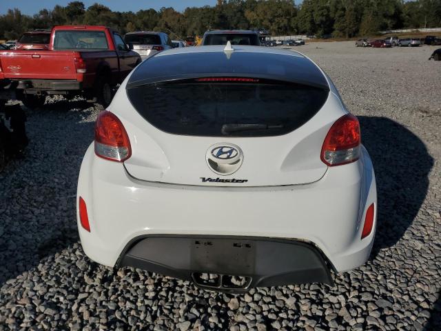 KMHTC6AD8CU045639 - 2012 HYUNDAI VELOSTER WHITE photo 6