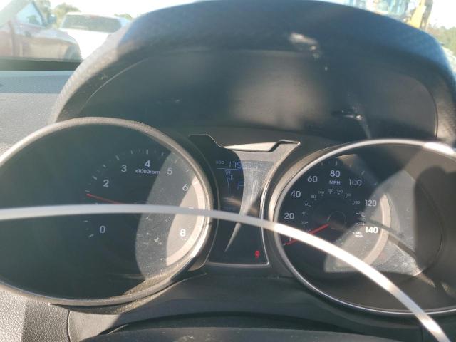 KMHTC6AD8CU045639 - 2012 HYUNDAI VELOSTER WHITE photo 9