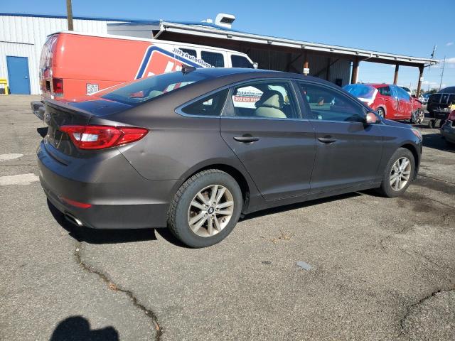 5NPE24AF4FH137433 - 2015 HYUNDAI SONATA SE BROWN photo 3