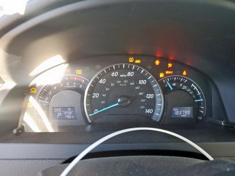 4T4BF1FK4FR467561 - 2015 TOYOTA CAMRY LE SILVER photo 9