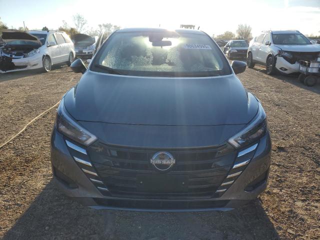 3N1CN8DV5SL853697 - 2025 NISSAN VERSA S Boz foto 5