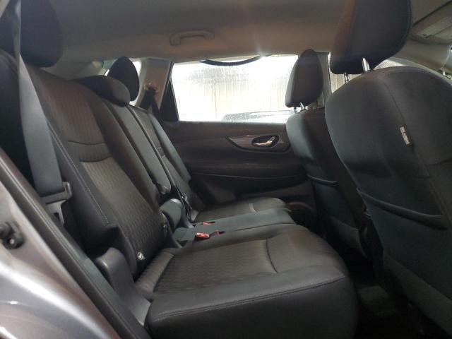 KNMAT2MT8JP566959 - 2018 NISSAN ROGUE S GRAY photo 11
