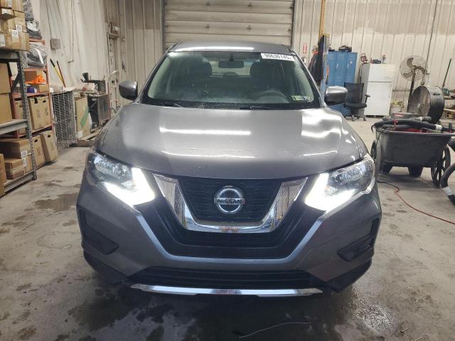 KNMAT2MT8JP566959 - 2018 NISSAN ROGUE S GRAY photo 5