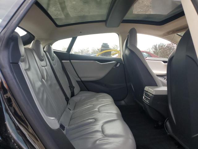 5YJSA1CN5DFP07265 - 2013 TESLA MODEL S Czarny zdjęcie 10