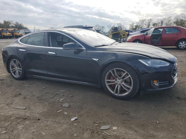 5YJSA1CN5DFP07265 - 2013 TESLA MODEL S Czarny zdjęcie 4