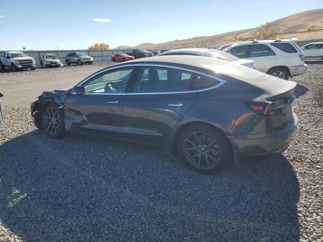 5YJ3E1EB1JF066526 - 2018 TESLA MODEL 3 Синій фото 2
