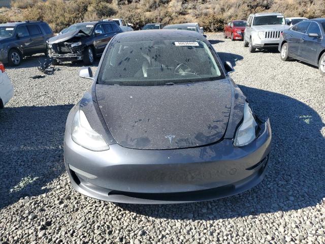 5YJ3E1EB1JF066526 - 2018 TESLA MODEL 3 Синій фото 5