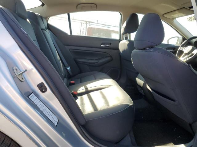 1N4BL4BVXKC124400 - 2019 NISSAN ALTIMA S 银色 照片 10