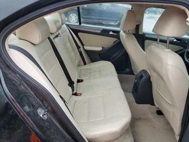 3VWLL7AJXEM378607 - 2014 VOLKSWAGEN JETTA TDI BLACK photo 10