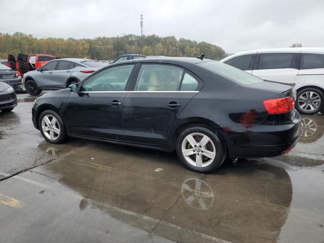 3VWLL7AJXEM378607 - 2014 VOLKSWAGEN JETTA TDI BLACK photo 2