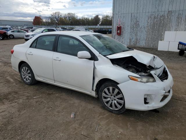 2T1BU4EE8CC842975 - 2012 TOYOTA COROLLA BASE 白色 照片 4