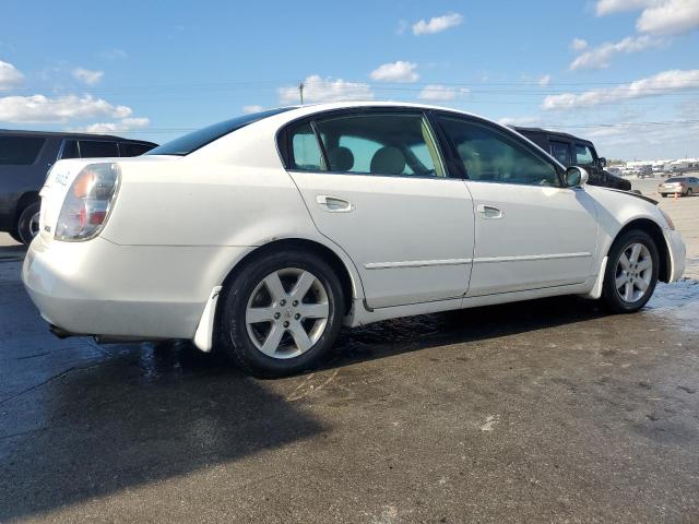 1N4AL11D52C255091 - 2002 NISSAN ALTIMA BASE WHITE photo 3