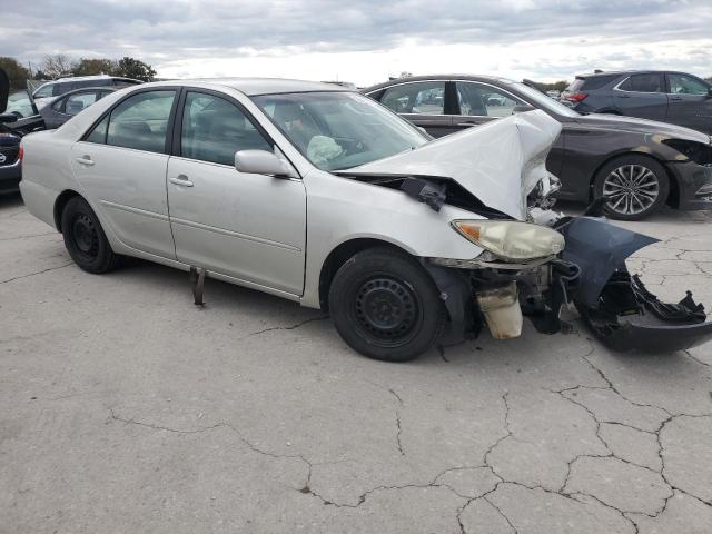 4T1BE30K66U160698 - 2006 TOYOTA CAMRY LE SILVER photo 4