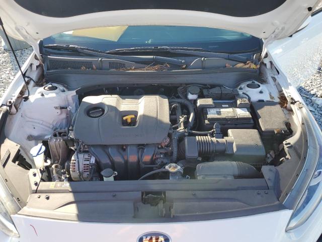 3KPF24AD4KE117409 - 2019 KIA FORTE FE თეთრი ფოტო 11