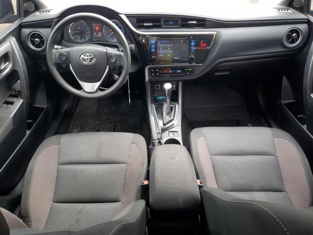 2T1BURHE3JC996435 - 2018 TOYOTA COROLLA L Kırmızı fotoğraf 8