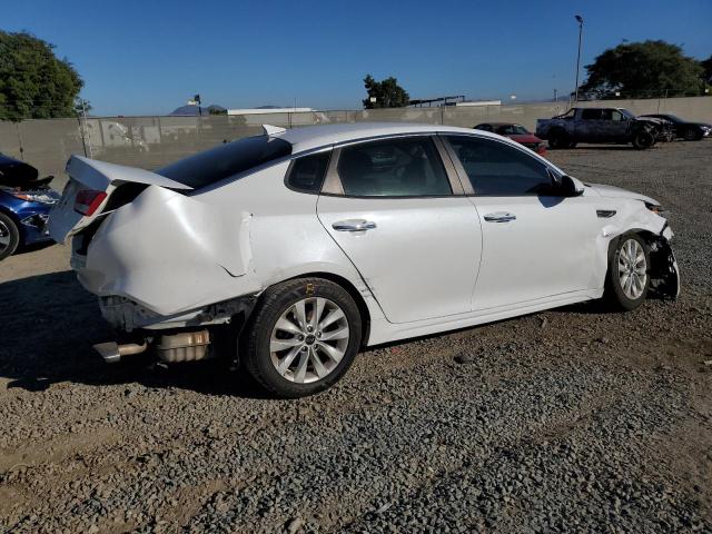 5XXGT4L33JG270116 - 2018 KIA OPTIMA LX WHITE photo 3