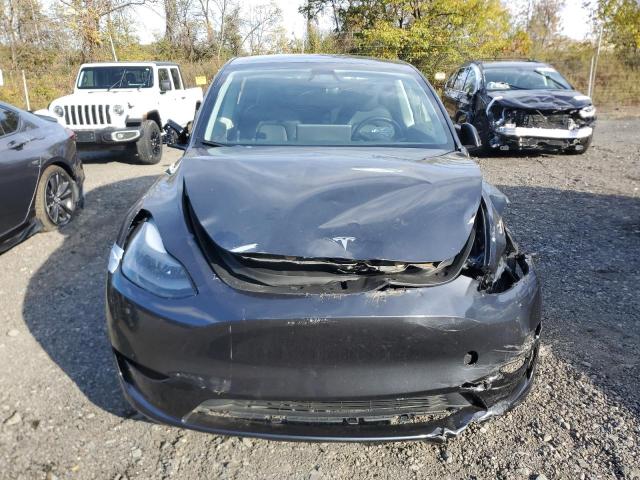 7SAYGDEDXRF049810 - 2024 TESLA MODEL Y Grau Foto 5