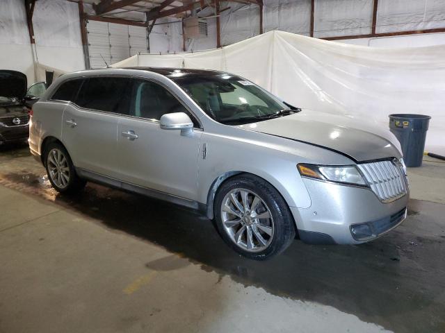 2LMHJ5AT3CBL50814 - 2012 LINCOLN MKT SILVER photo 4