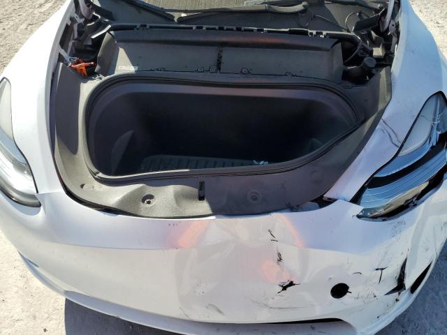 7SAYGDEE4PA025098 - 2023 TESLA MODEL Y Weiß Foto 11
