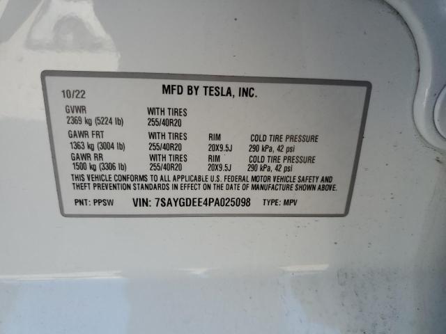 7SAYGDEE4PA025098 - 2023 TESLA MODEL Y Weiß Foto 12