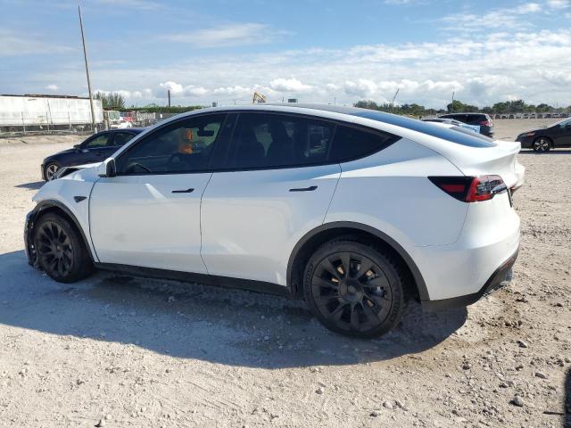 7SAYGDEE4PA025098 - 2023 TESLA MODEL Y Weiß Foto 2