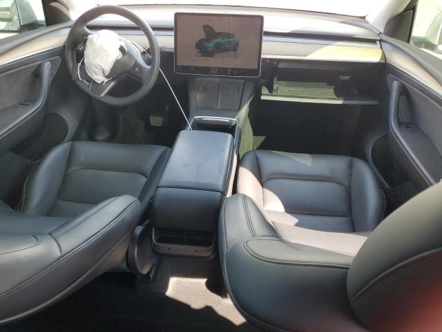 7SAYGDEE4PA025098 - 2023 TESLA MODEL Y Weiß Foto 8