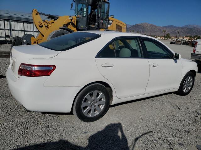JTNBK46K273020984 - 2007 TOYOTA CAMRY LE WHITE photo 3