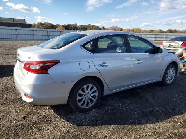 3N1AB7AP5JL642062 - 2018 NISSAN SENTRA S 银色 照片 3