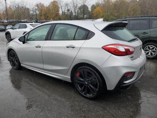 3G1BE6SM2JS650335 - 2018 CHEVROLET CRUZE LT ვერცხლისფერი ფოტო 2