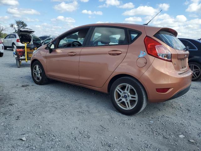 3FADP4EJ5HM119392 - 2017 FORD FIESTA SE ORANGE photo 2