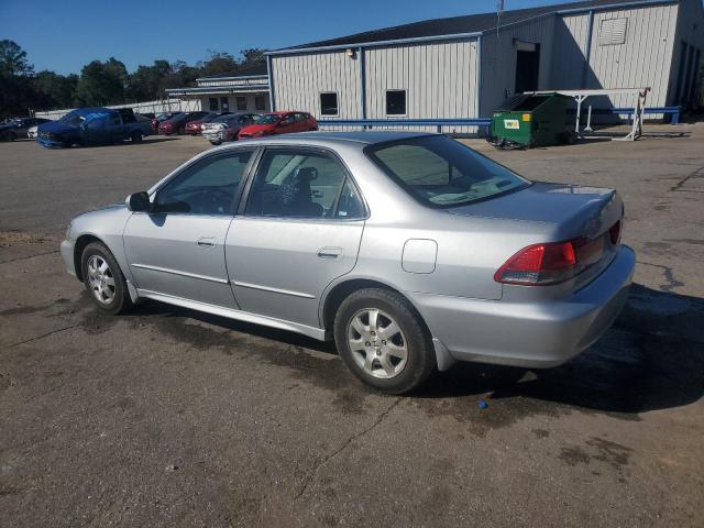 1HGCG56611A027366 - 2001 HONDA ACCORD EX 银色 照片 2