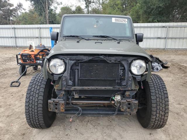 1C4BJWEG0FL696686 - 2015 JEEP WRANGLER U SAHARA GREEN photo 5