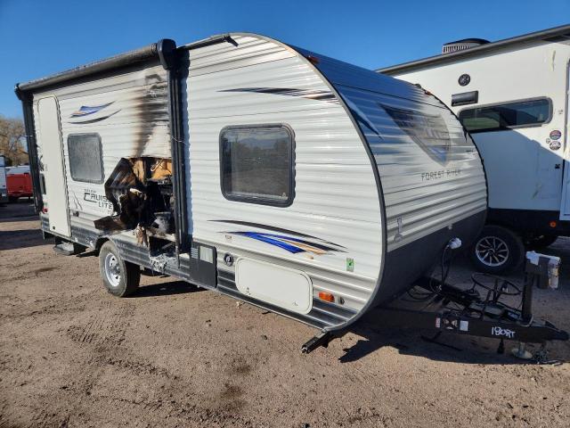 4X4TSTT16JY001602 - 2018 FOREST RIVER SALEM FSX 180 TWO TONE photo 1