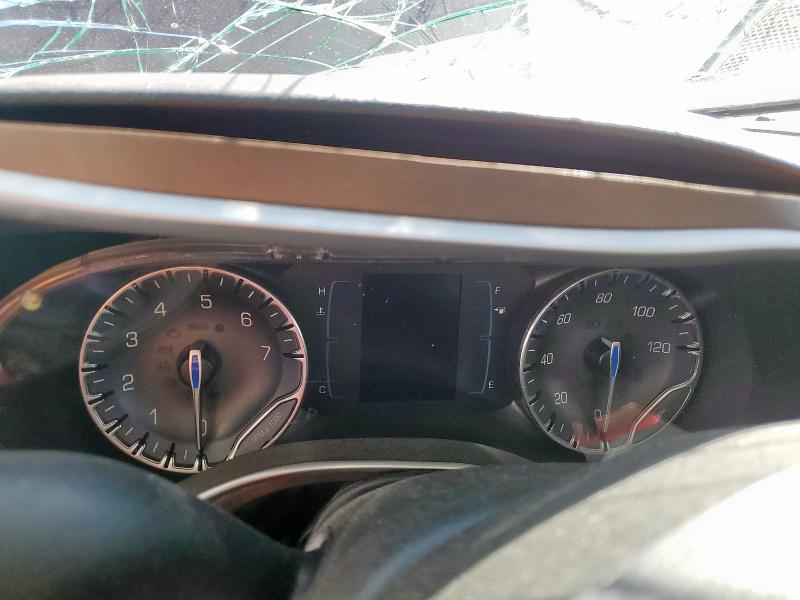 2C4RC1BG9KR596748 - 2019 CHRYSLER PACIFICA TOURING L MAROON photo 9