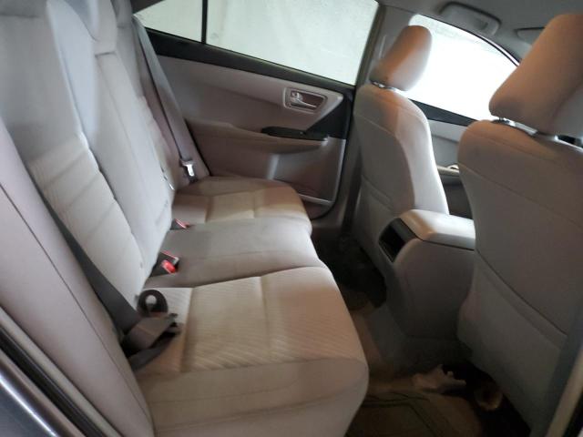 4T4BF1FK5FR477578 - 2015 TOYOTA CAMRY LE GRAY photo 10