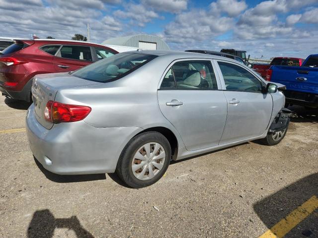 JTDBL40E79J030087 - 2009 TOYOTA COROLLA BASE 银色 照片 3