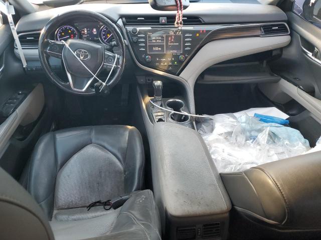 4T1F11AK8LU991812 - 2020 TOYOTA CAMRY XLE ნაცრისფერი ფოტო 8