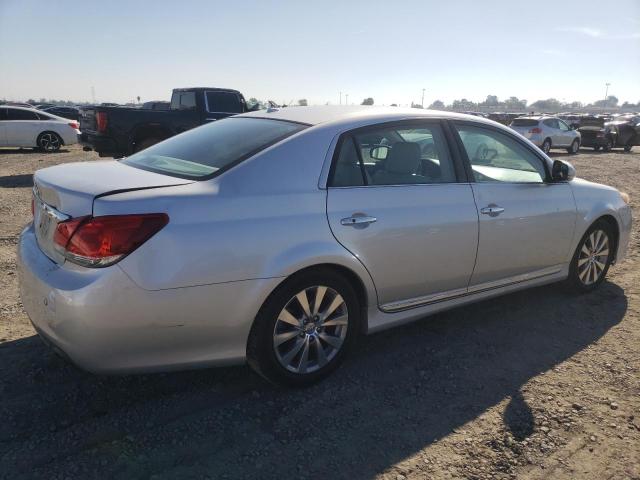 4T1BK3DB3BU390681 - 2011 TOYOTA AVALON BASE ვერცხლისფერი ფოტო 3
