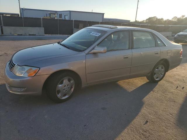 2004 TOYOTA AVALON XL, 