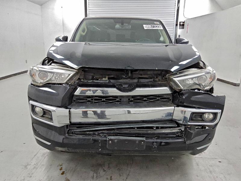 JTEBU5JR8J5493823 - 2018 TOYOTA 4RUNNER SR5/SR5 PREMIUM Czarny zdjęcie 5