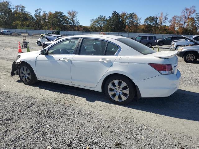 1HGCP2F71AA077370 - 2010 HONDA ACCORD EX 白色 照片 2