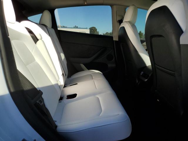 7SAYGDEEXPF622551 - 2023 TESLA MODEL Y WHITE photo 11