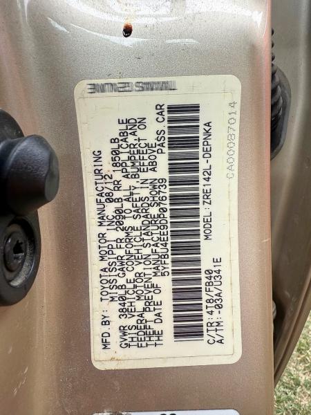 5YFBU4EE9DP076739 - 2013 TOYOTA COROLLA BASE Золотой фото 10