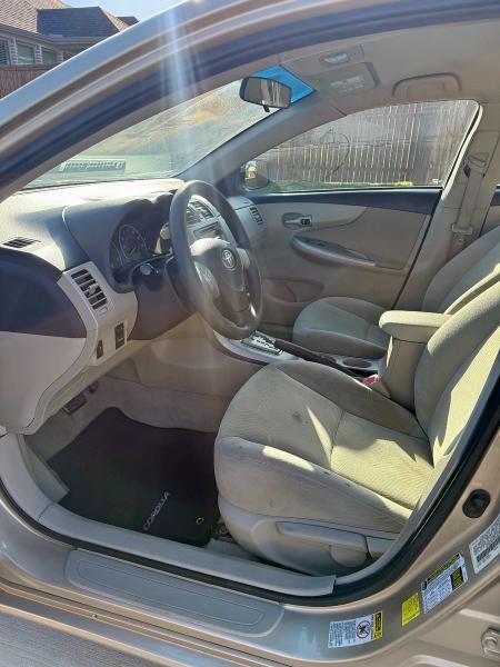 5YFBU4EE9DP076739 - 2013 TOYOTA COROLLA BASE Золотой фото 5