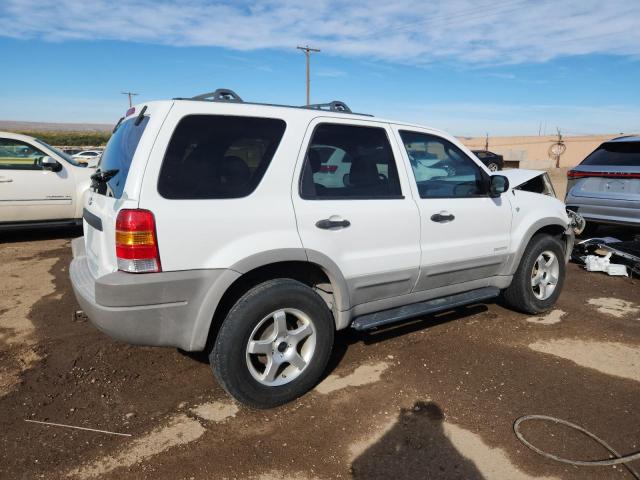 1FMCU03182KB67389 - 2002 FORD ESCAPE XLT WHITE photo 3