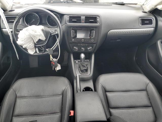 3VWD17AJ7FM305478 - 2015 VOLKSWAGEN JETTA SE SILVER photo 8