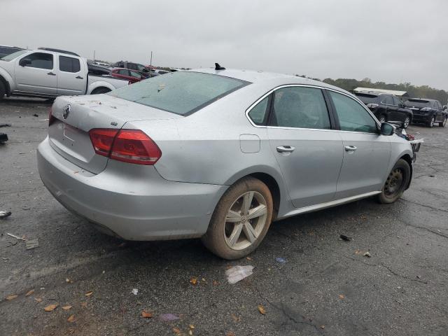 1VWBP7A30DC043423 - 2013 VOLKSWAGEN PASSAT SE 银色 照片 3